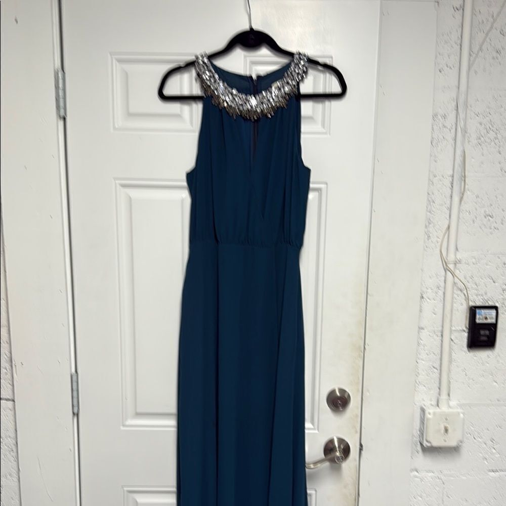 Elegant Teal Sleeveless Dress with Embellished Neckline Size 8 Long Gown - NWOT